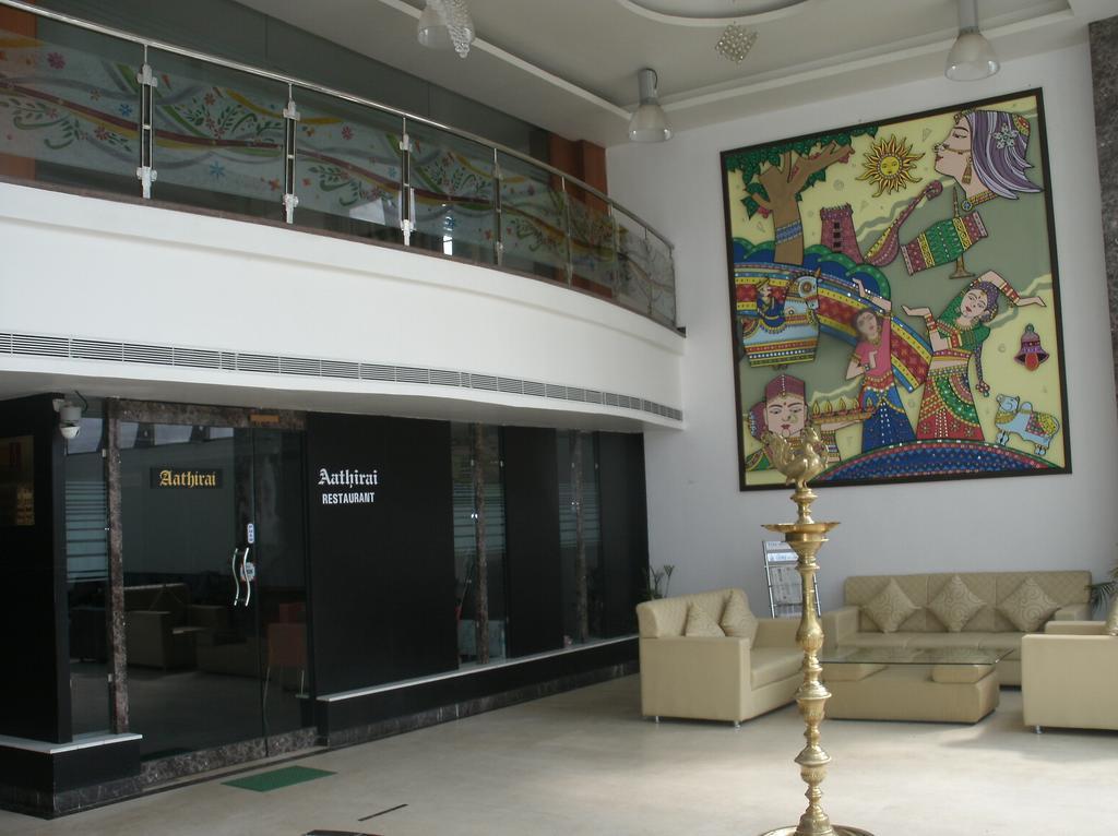 Sanu International Hotel Nāmakkal Eksteriør billede